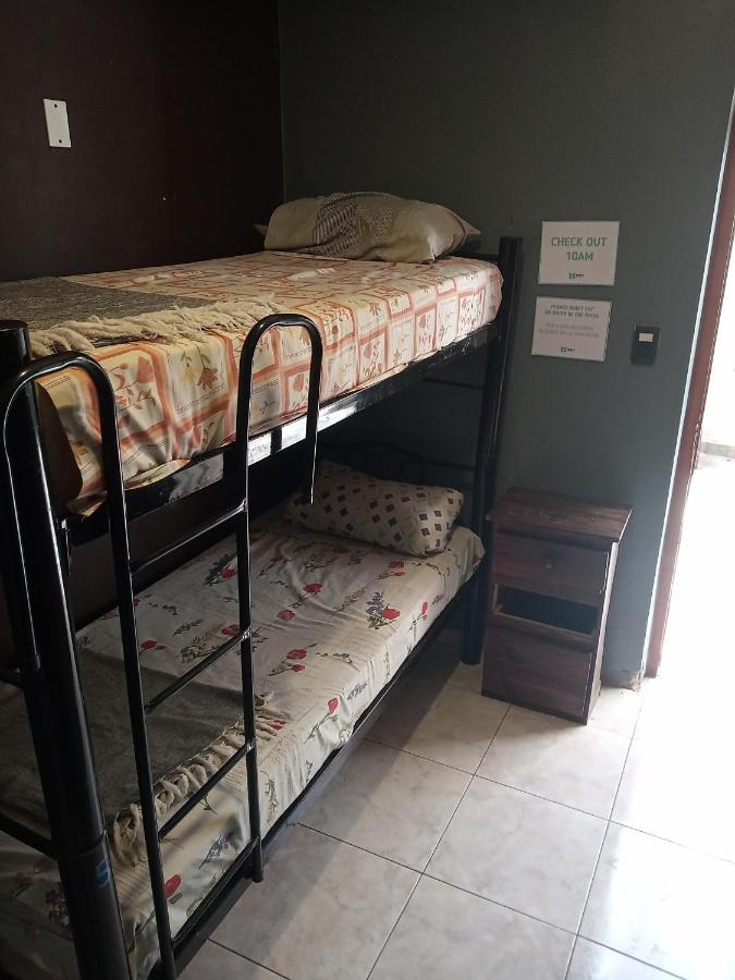 Koala Hostel Mendoza Szoba fotó
